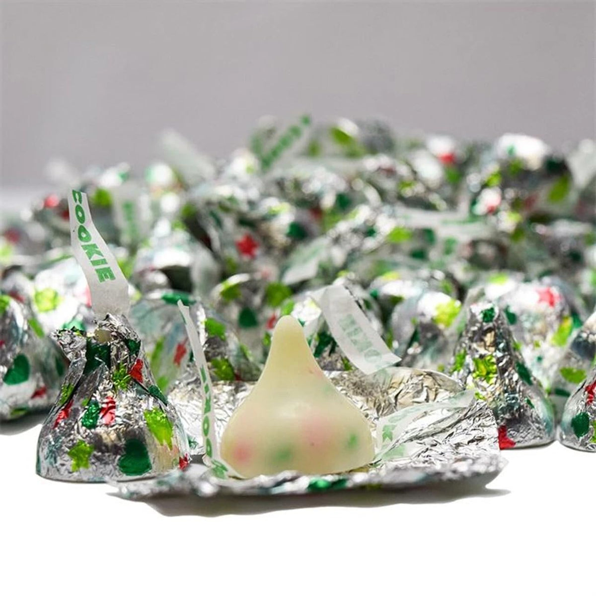 Kissis Sugar Cookie Flavored White Crème with Bits of Cookie Pieces | 4 Pounds (Approx. 360 Pieces) | Limited Edition | Bulk Individually Wrapped