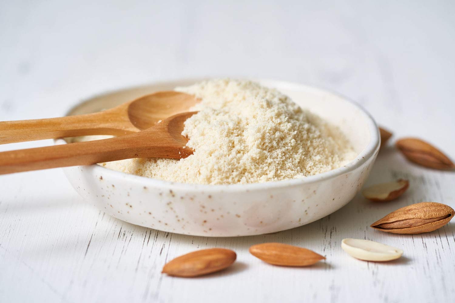 Food to Live Organic Almond Flour, 1 Pound - Extra Fine Blanched Prime Meal, Non-GMO, Low Carb, Culinary Grade, Kosher, Keto, Paleo and Vegan Super
