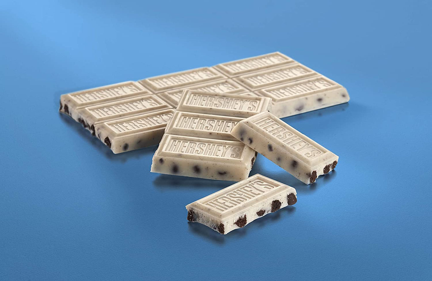 Hershey's Cookies 'n' Creme - U.S.A. Product