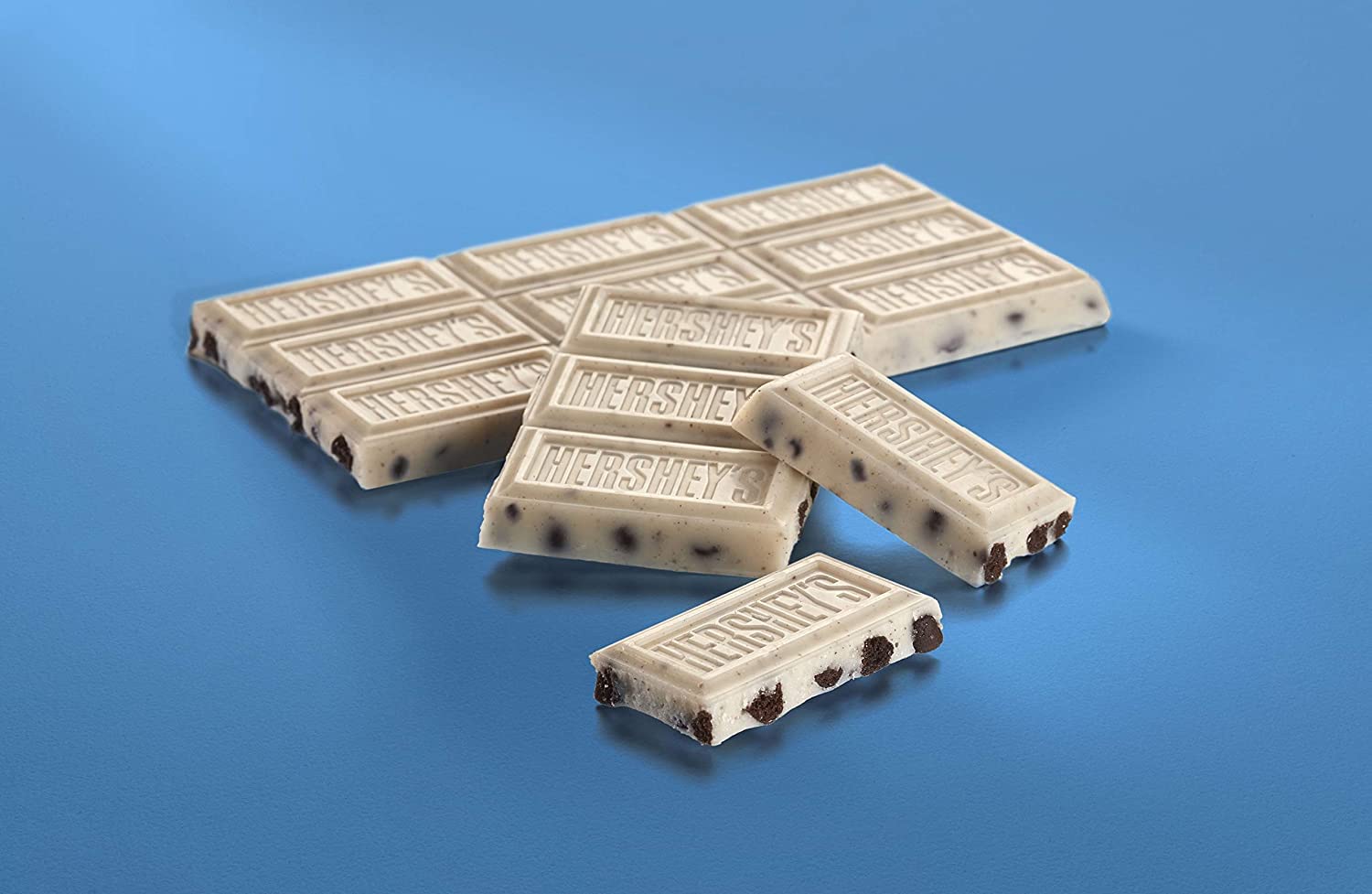 Hershey's Cookies 'n' Creme - U.S.A. Product