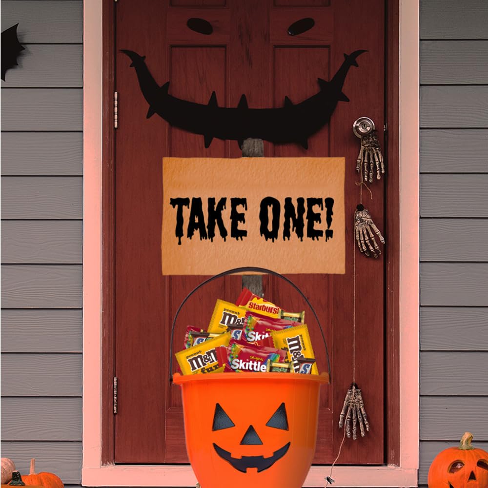 M&M's, Snickers & More Mini and Fun Size Halloween Candy, Assorted Chocolate Candy Variety Pack, 195 Ct Bulk Bag