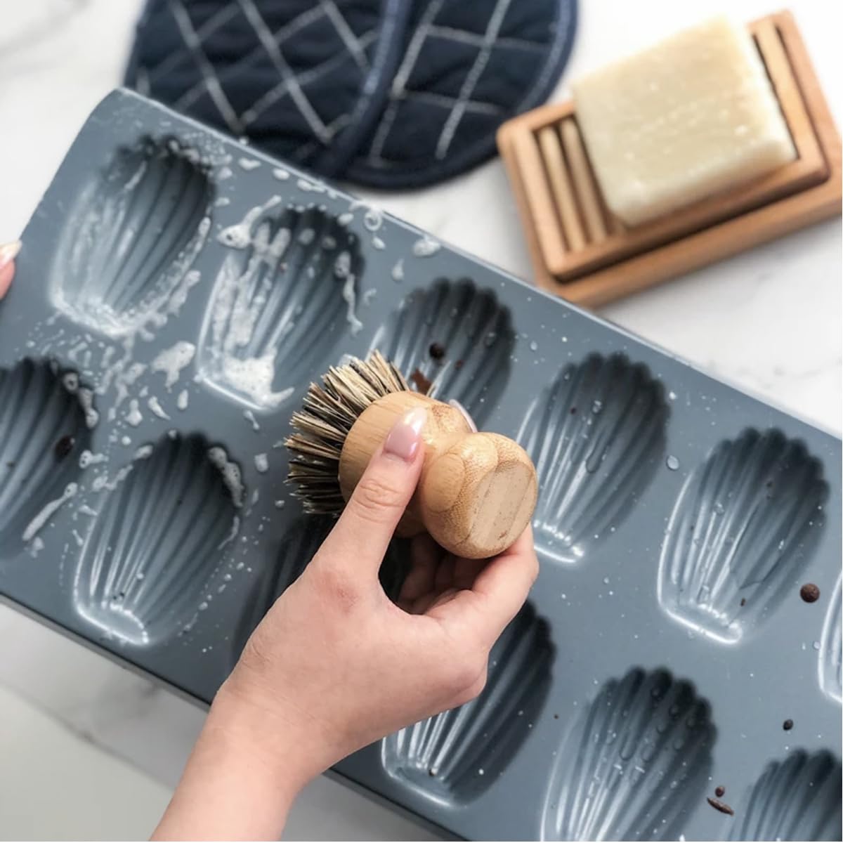 5 pcs Bamboo Kitchen Brush Set| Valuable Cleaning Tool Kit| Plastic-Free & Eco-Friendly Products| Gift for Women Mom