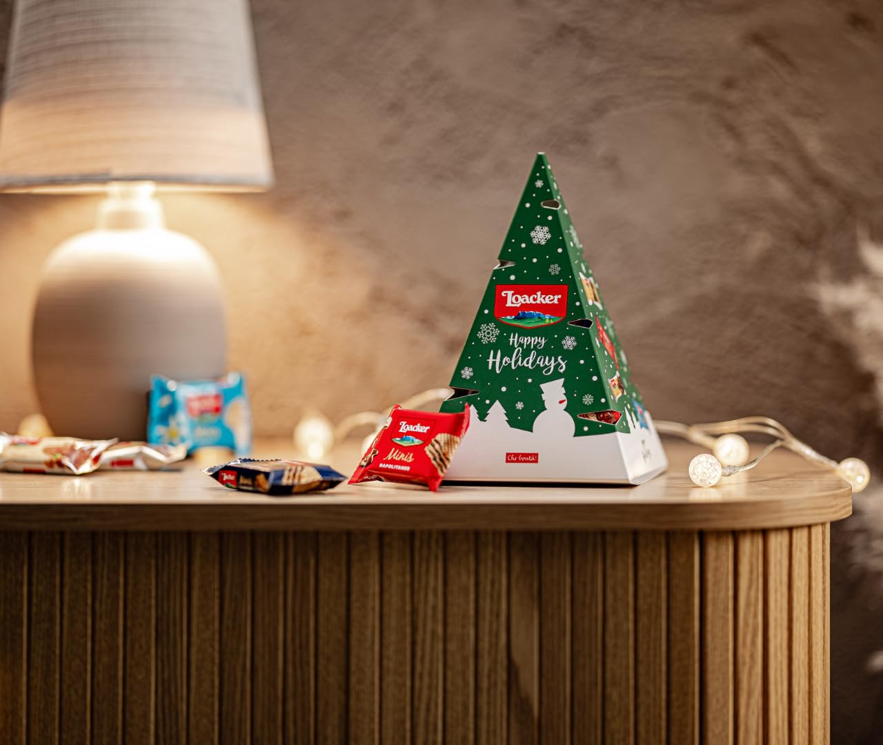 Loacker Christmas Tree, Mix of Wafer & Chocolate Specialties,138g / 4.87 oz., box with Loacker's Favorite Individually Wrapped Mini Wafer & Chocolate