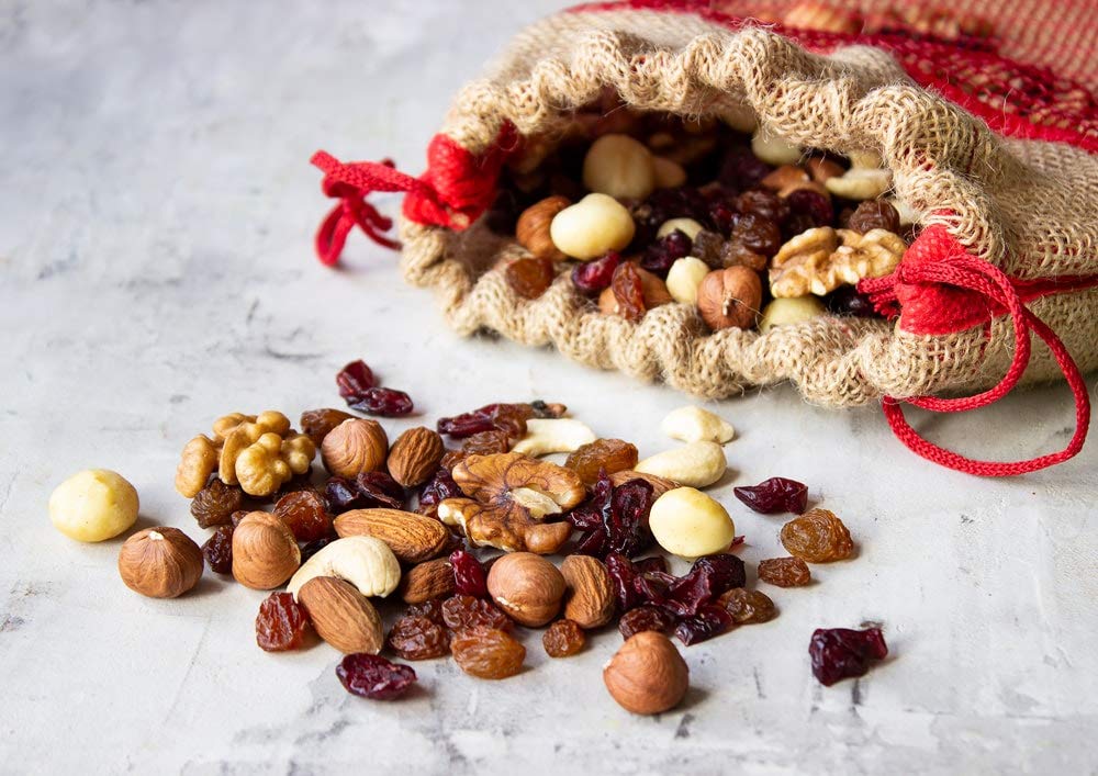 The Magnificent Seven Raw Organic Nuts and Berries Mix, 2 Pounds - Almonds, Cashews, Hazelnuts, Macadamias, Walnuts, Cranberries, Raisins, Non-GMO