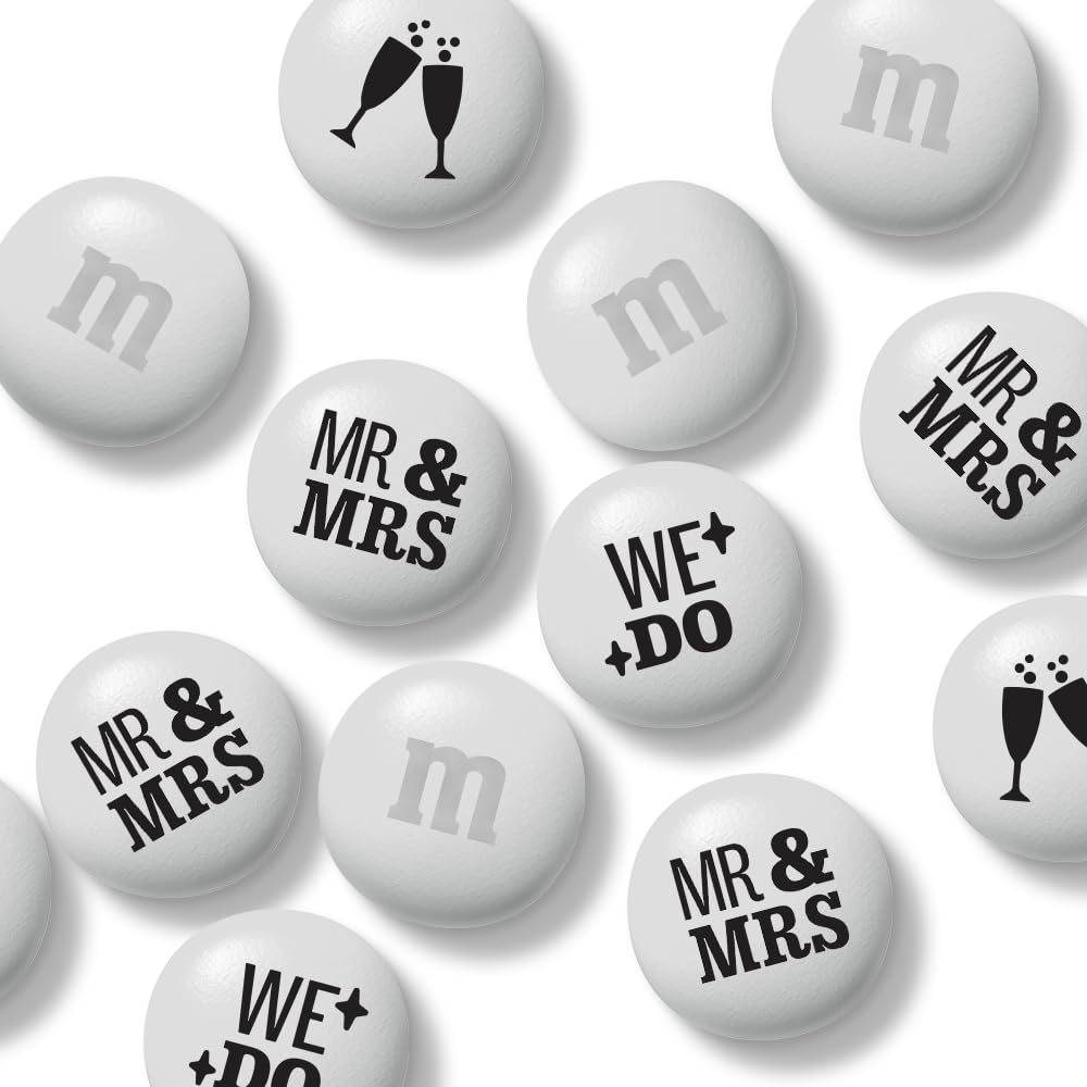 M&M'S Mr. and Mrs. Wedding Milk Chocolate Candy, 2 lb Bulk Resealable Bag
