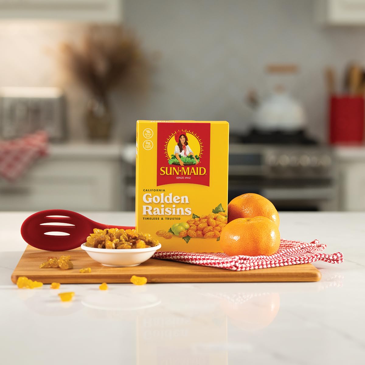 Sun-Maid California Golden Raisins - 12 oz Sharing-Size Box - Dried Fruit Snacks, Back to School Lunches, and Natural Sweeteners