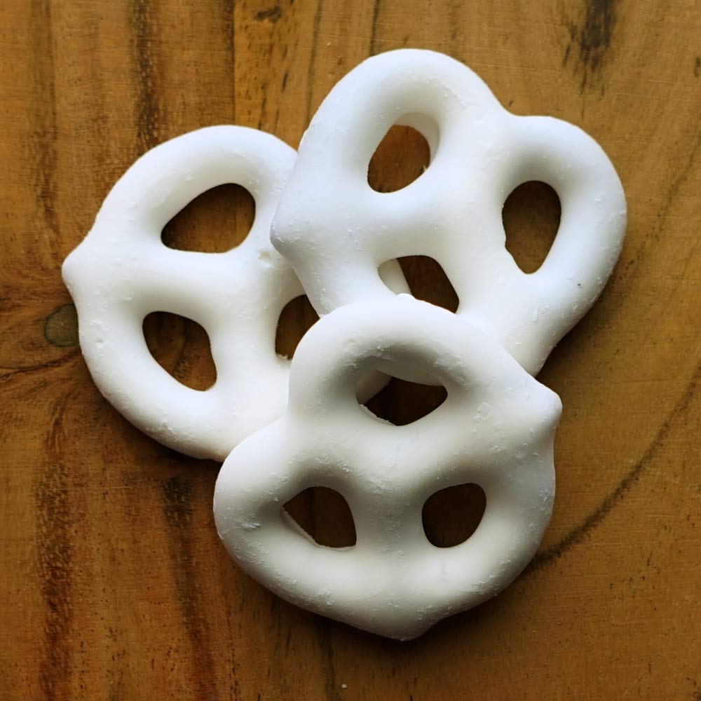 Green Jay Gourmet White Chocolate Covered Pretzels - Handmade & Fresh Gourmet Candy - Sweet & Salty Snack - Great Gift for Chocolate Lovers - 14 Ounce
