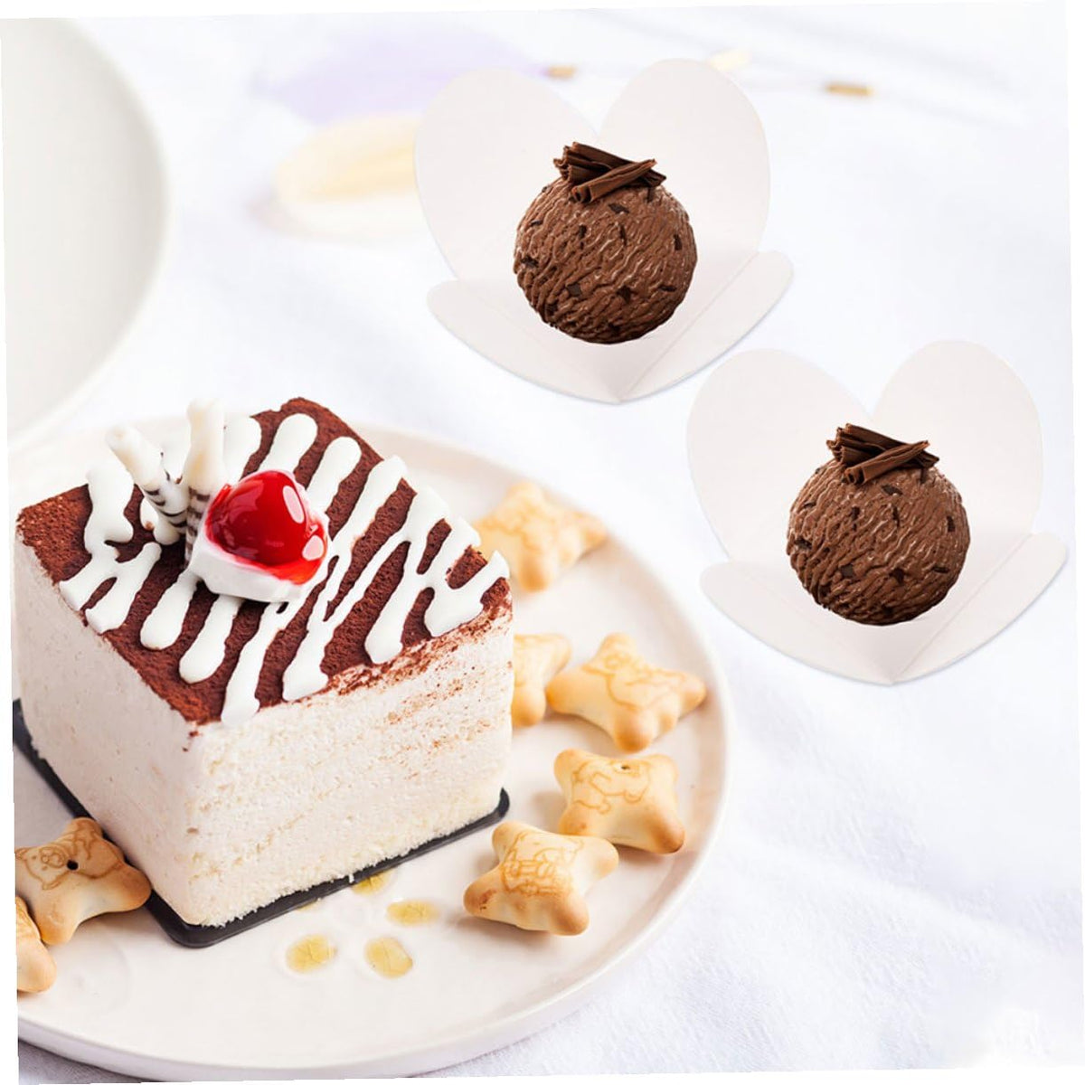 BRIGHTFUFU 50pcs Chocolate Paper Liner Tray Cardboard Chocolate Wrapping Compartment for Caramels Confections and Treats Portable Design for Special