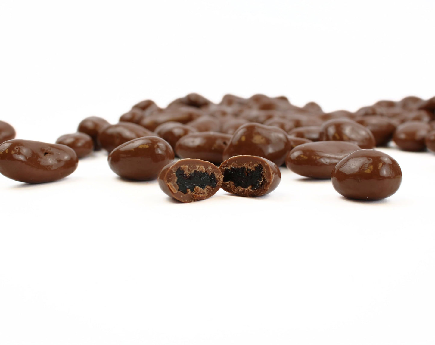 Milk Chocolate Covered Raisins Bulk-Juicy, Plump Milk Chocolate Raisins by Queen City Candy Cave (1 Pound)