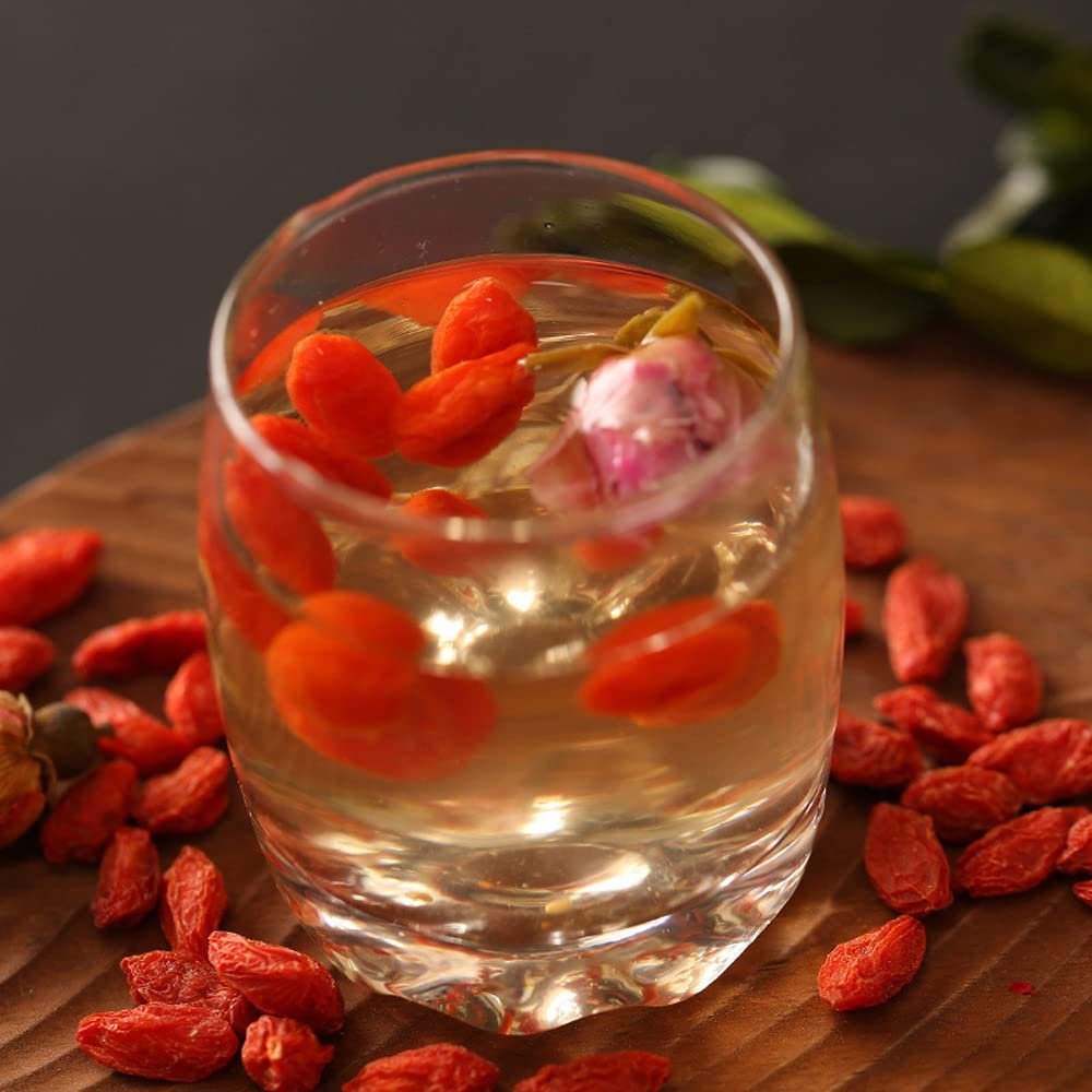 Wolfberry,Lycium Chinensis,Goji Berry,Red Chinese Wolfberry Goqi,Lycium Chinensis,Chinese Wolfberry,Medlar,Goji,Goji Berry or Wolfberry,Matrimony