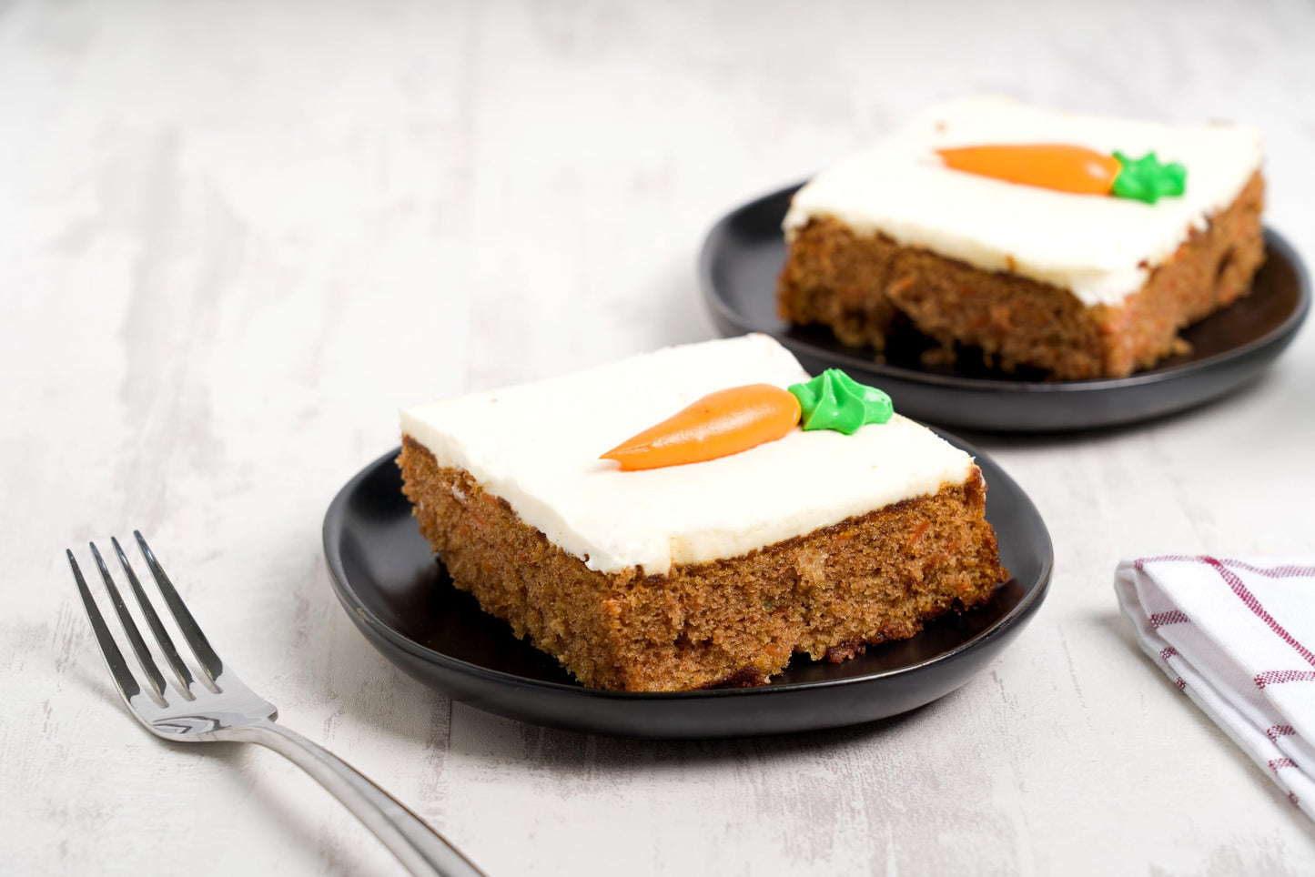 Our Specialty Carrot Cake Cream Cheese Icing Sweet Snacks, Snack Cake Slice, Frozen