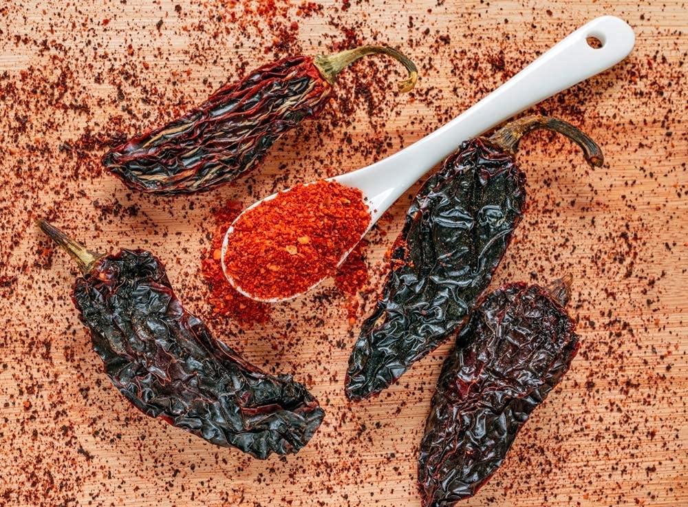 Chipotle Chili Powder Seasoning 8oz - Natural and Premium. Great For Meats, Grilling Rubs, Sauces, Salsa. Medium to High Heat - Sweet & Smoky Flavor