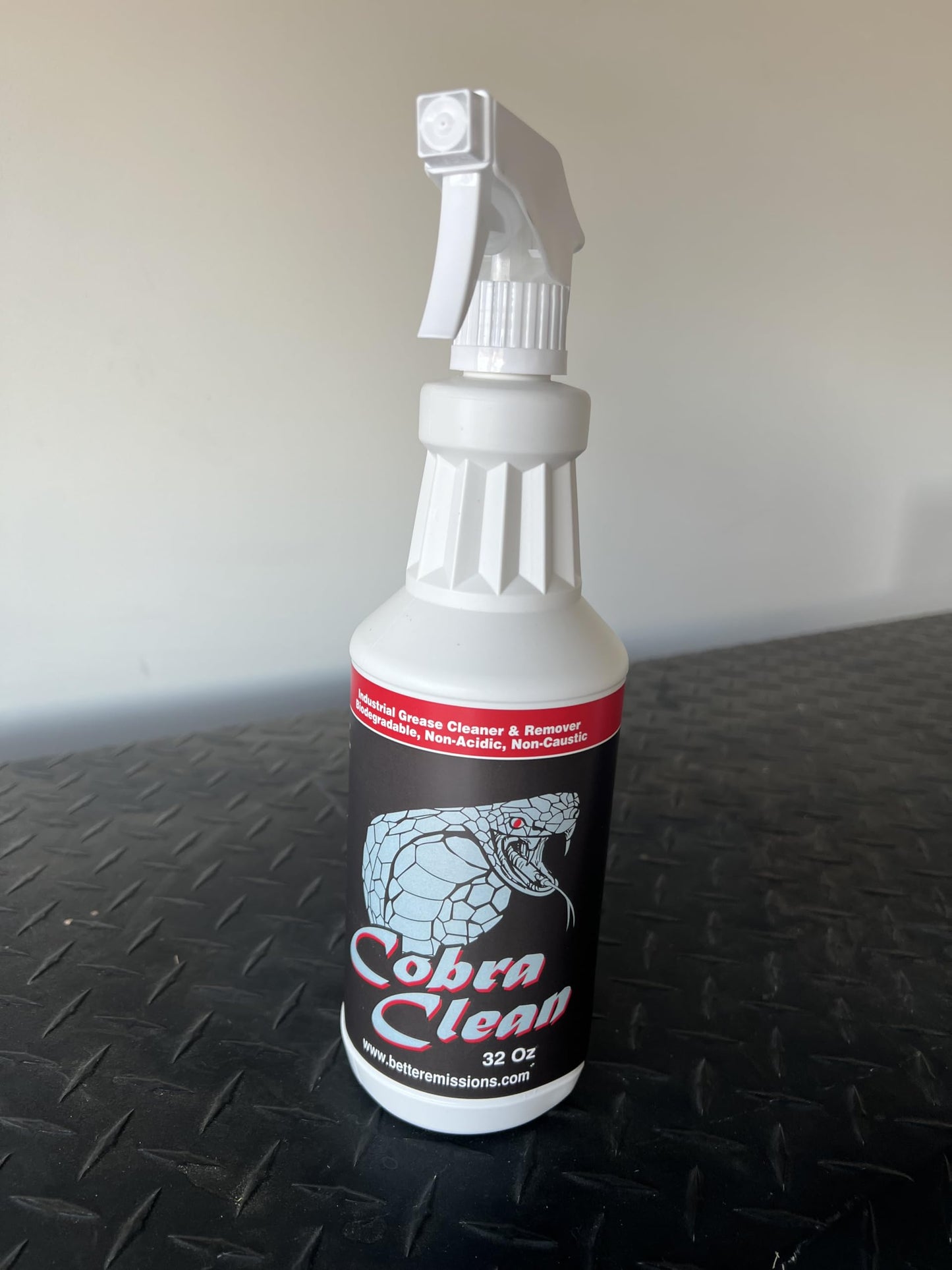 Cobra Clean, Degreaser, Cleaner, Heavy Duty, Stain Remover, Spray, 32 oz, Industrial Strength, Non-Acidic Formula