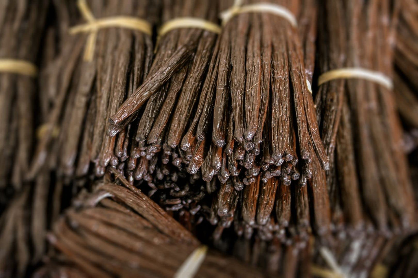 4 oz Hawaiian Vanilla Beans Whole Grade A Vanilla Pods for Homemade Vanilla Extract, Baking, Ice Cream, Flavoring, & Vanilla Powder