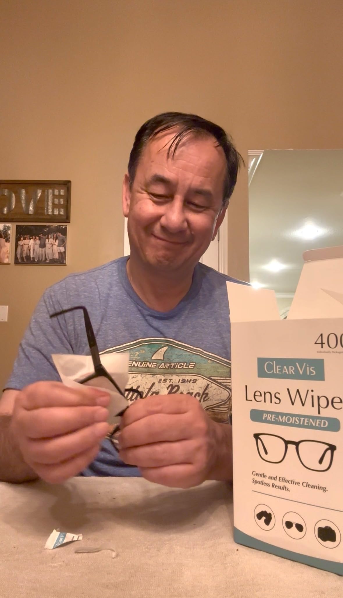 ClearVis Pre-Moistened Lens Wipes - ClearVis 400 Individually Wrapped Wipes, Streak-Free Cleaning for Eyeglasses, Phones, Cameras, Binoculars