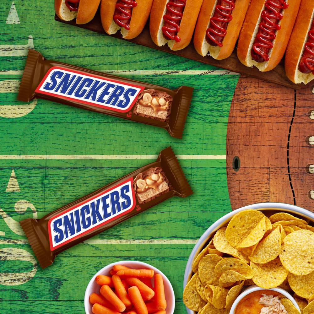 SNICKERS Full Size Chocolate Candy Bars, 11.16oz bag, 6 Bars per bag