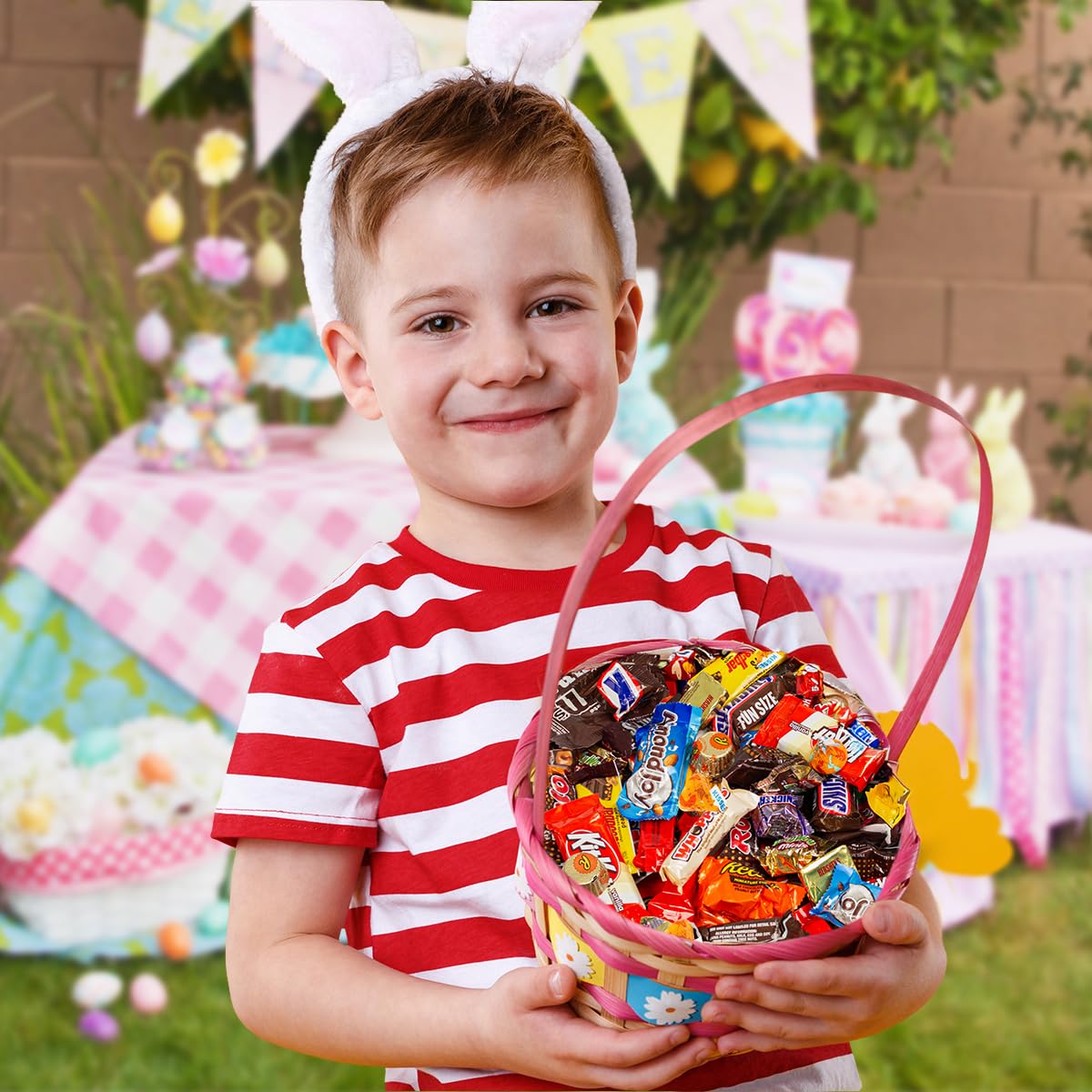 Chocolate Candy Variety Pack, 5 Pounds, Approximately 250 Pieces, Individually Wrapped Mini Candy Bars, Bulk Assorted Mix for Office Candy Jars, Party