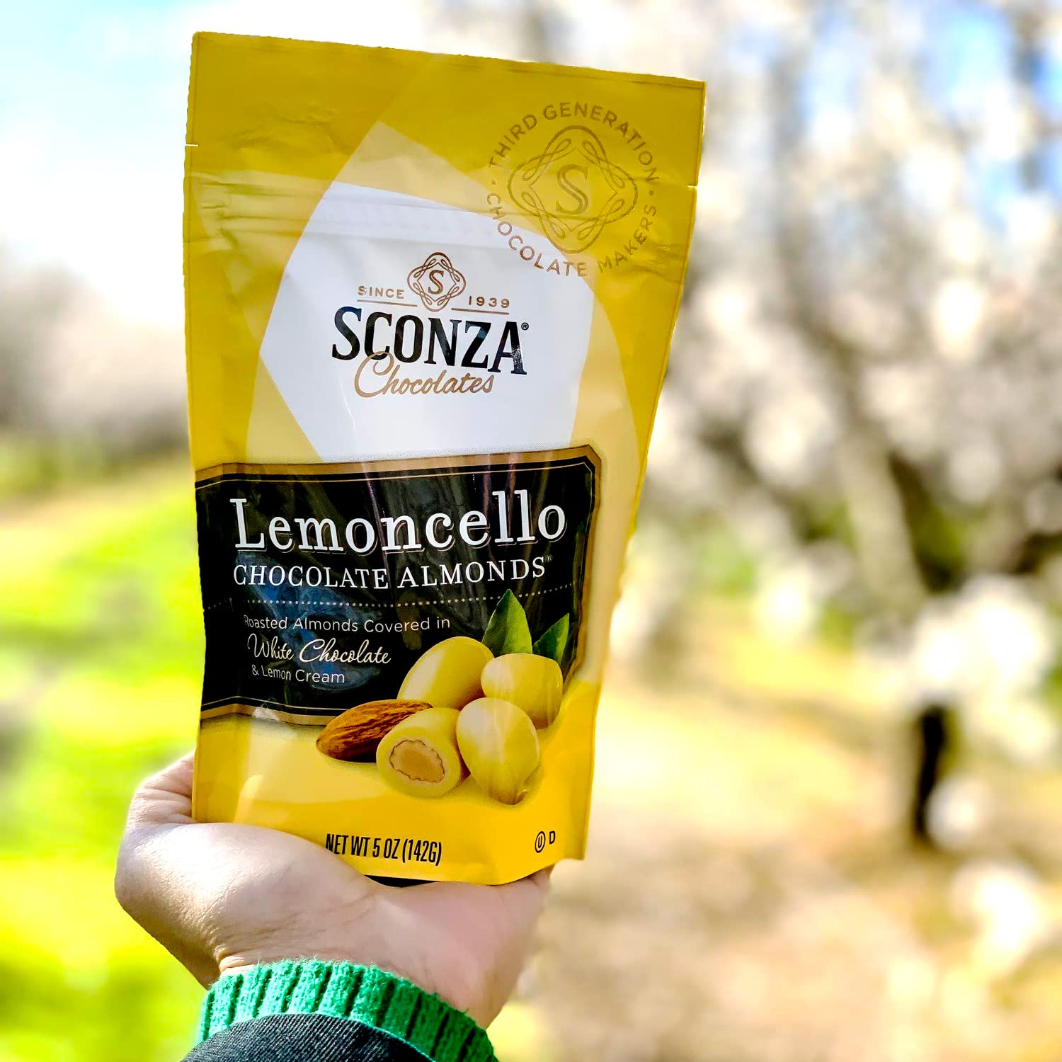Lemoncello Chocolate Covered Almonds Brought to you by Nutic, Produced by Sconza - Roasted Almond Covered in White Chocolate and Lemon Creme Candy |5
