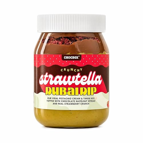 Strawtella: Dubai Dip with Hazelnut Cream & Crunchy Strawberries