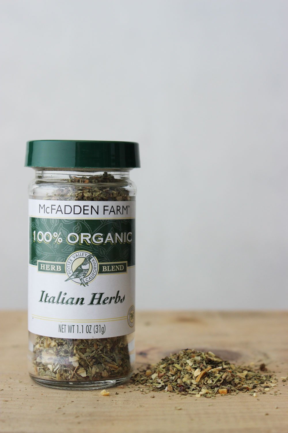 McFadden Farm Organic Italian Herbs, Seasoning Blend, Grown and packed in the U.S.A., 1.1 oz. in glass jar