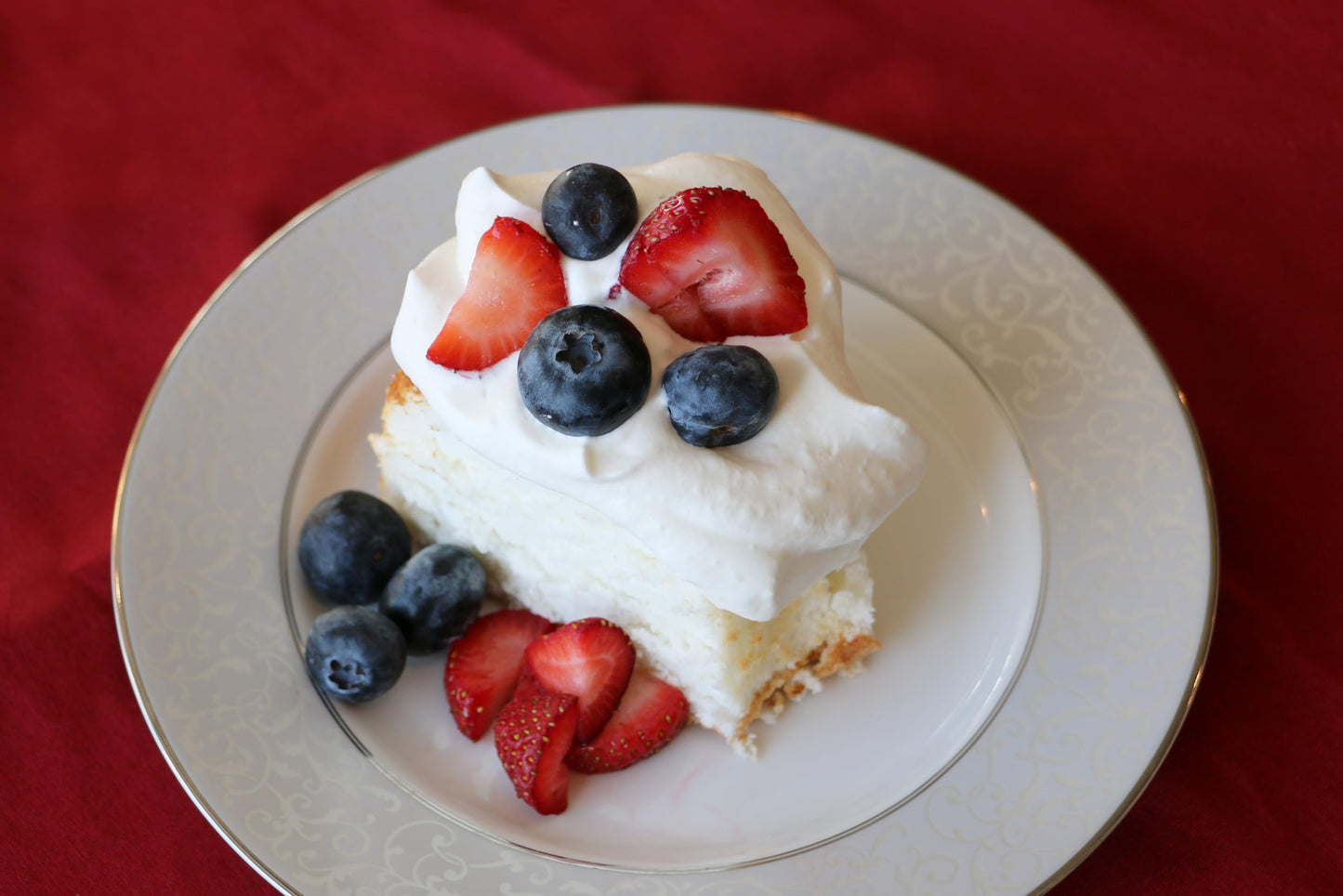 Mom's Place Gluten-Free Angel Food Cake Mix, Easy to Make, Nut Free, Dairy Free & Soy Free, 12 Servings,15.3 oz.