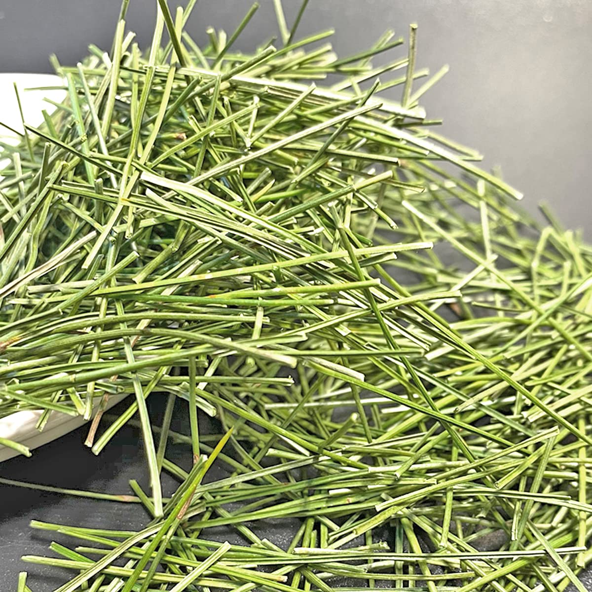 Dried Pine Needle Tea, 7.0oz(200g), 100% Wild Pine Needles Herbal Tea, Cut & Sifted