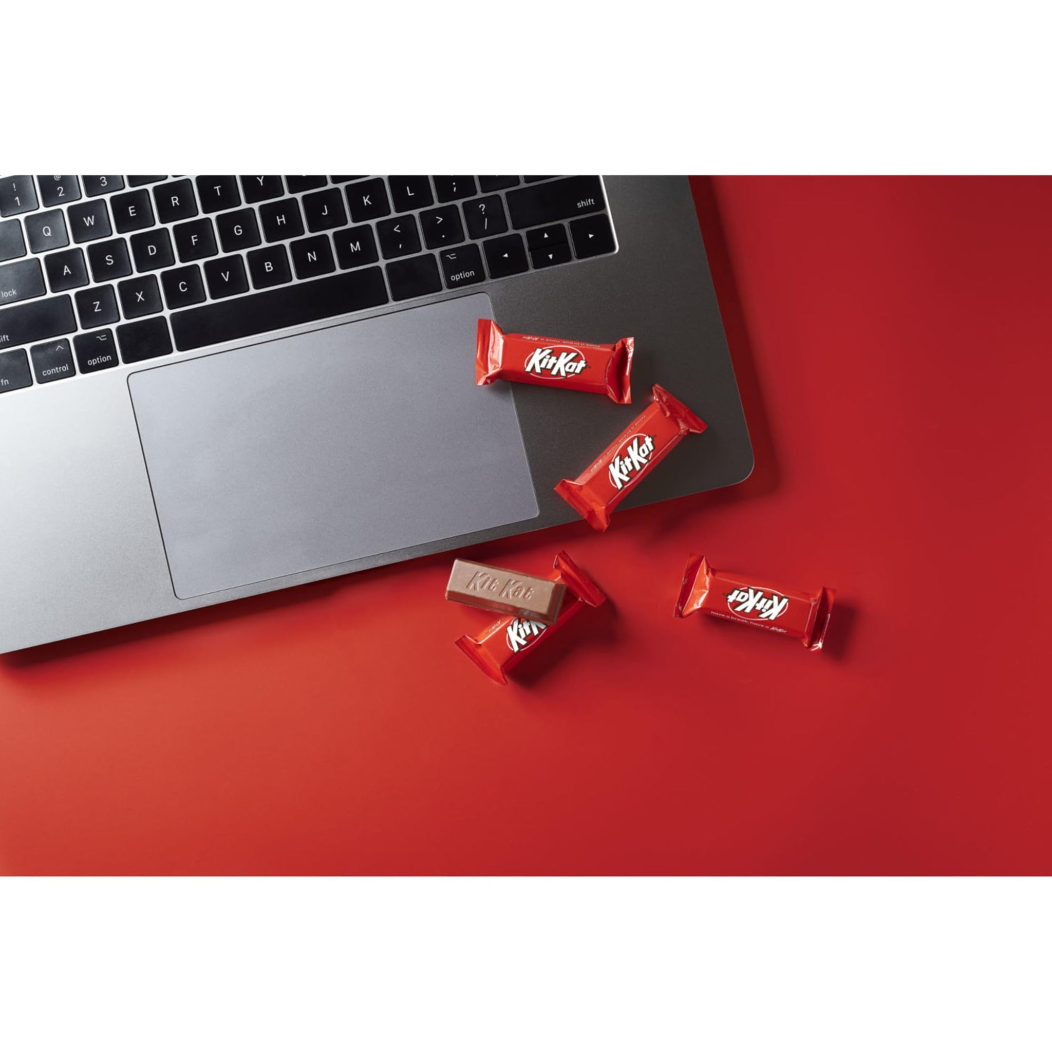 Kit Kat Miniatures Milk Chocolate Wafer Candy Share Pack, 9 oz