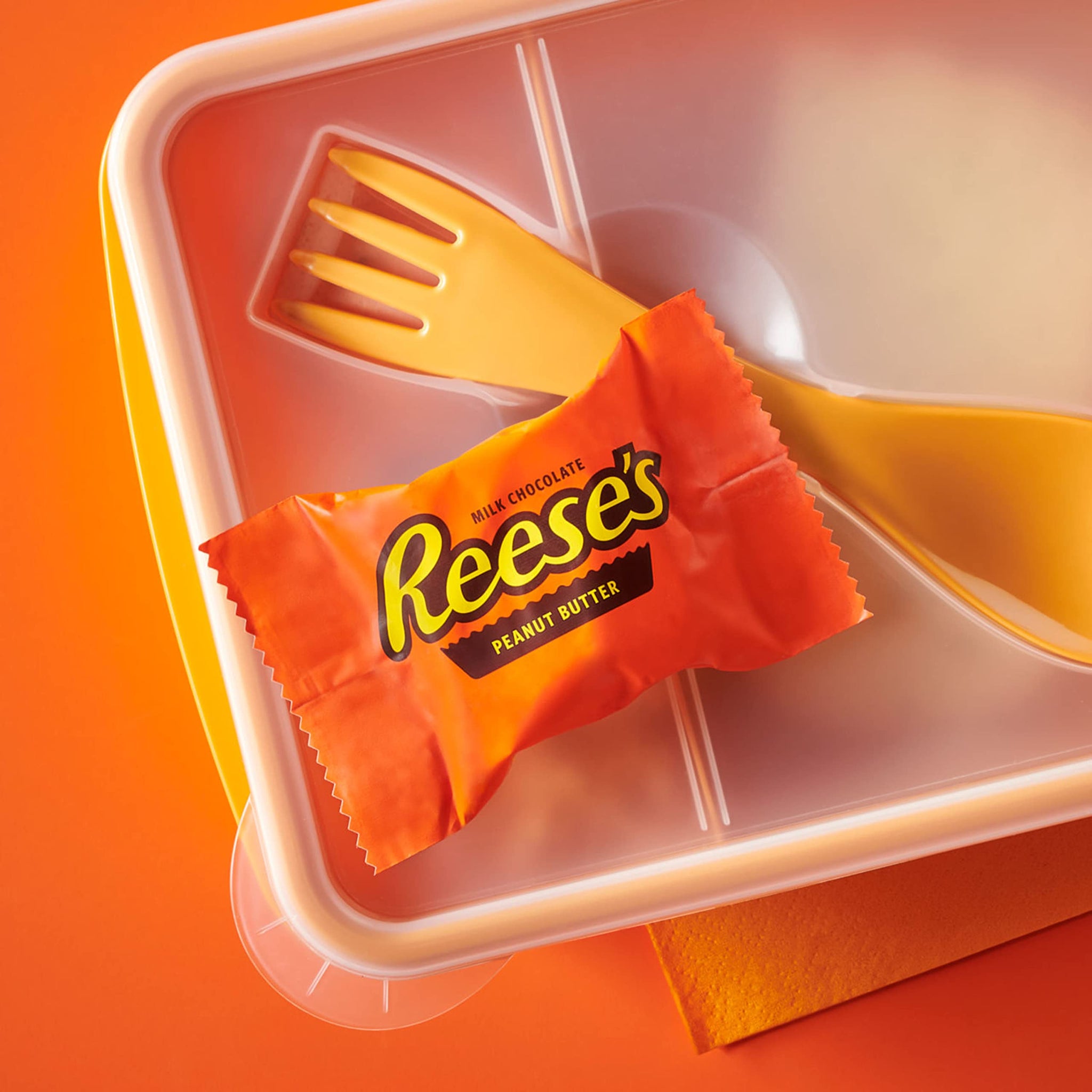 REESE'S Milk Chocolate Snack Size Peanut Butter Cups, Candy Bag, 33 oz (60 Pieces)