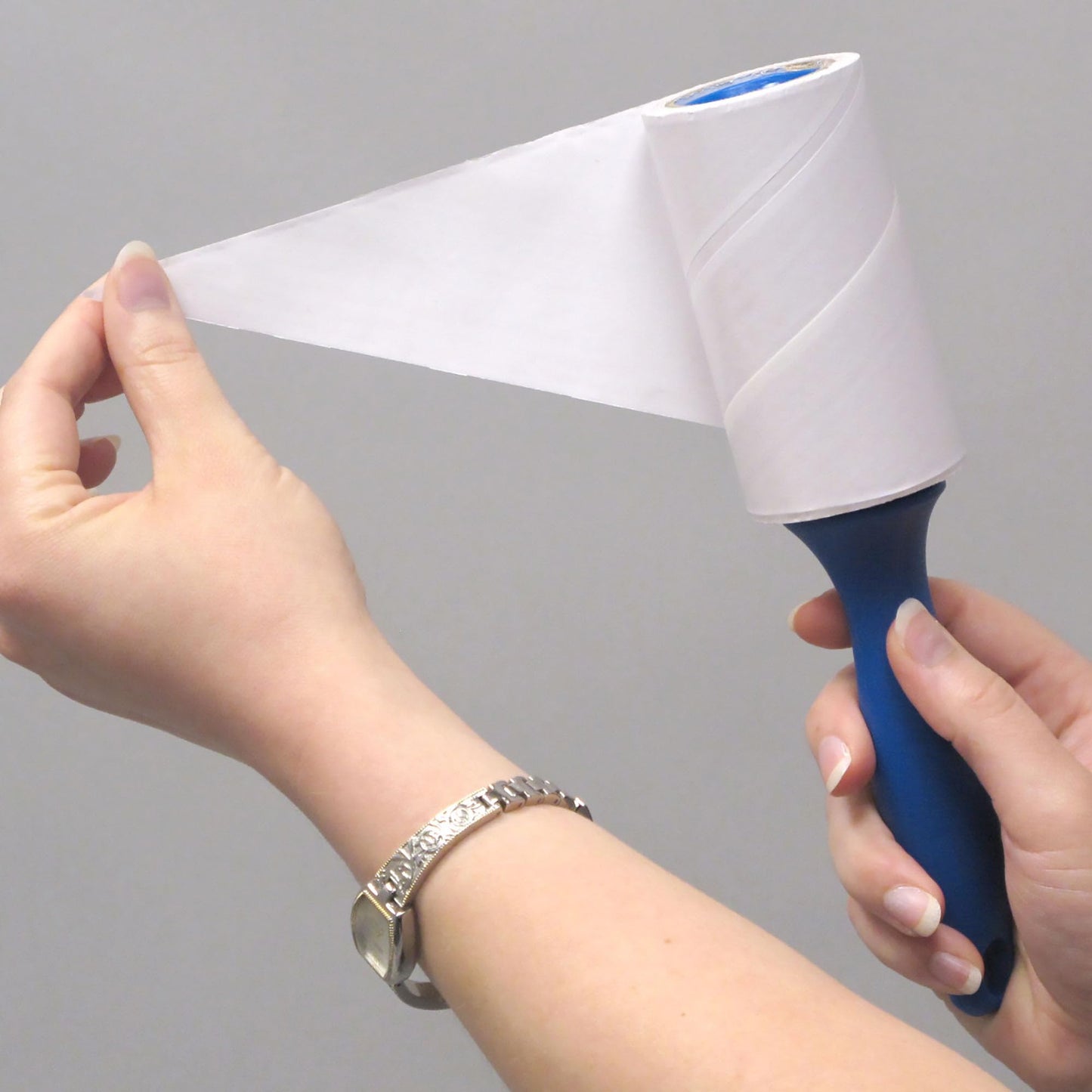Household Essentials Artisan Paper Lint Roller with White PP Handle, 90 Sheets