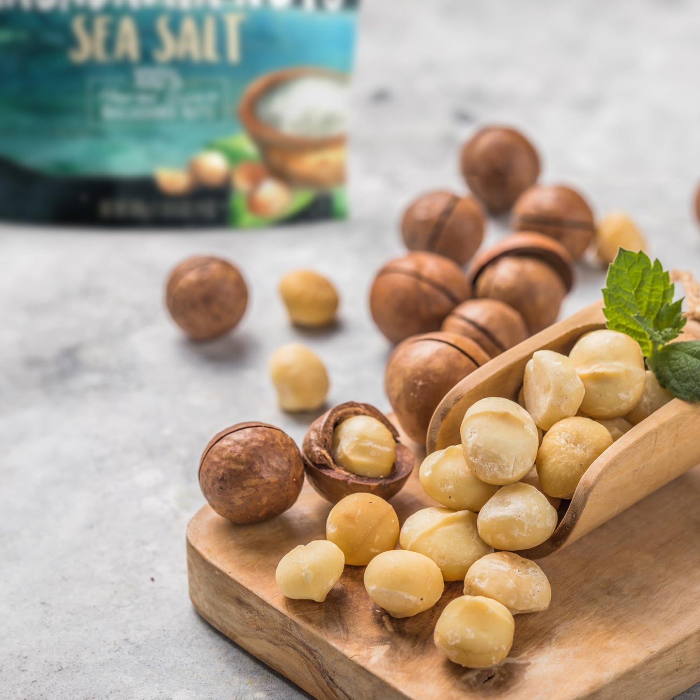 Hawaiian Macadamia Nut Company Macadamia Nuts Sea Salt 24 oz