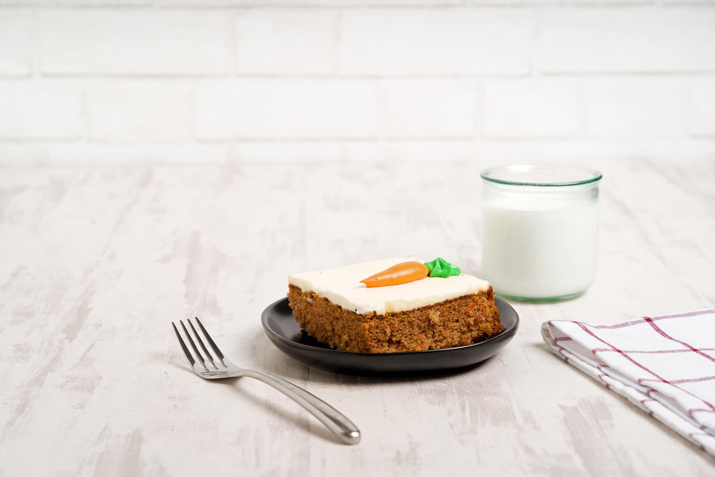Our Specialty Carrot Cake Cream Cheese Icing Sweet Snacks, Snack Cake Slice, Frozen