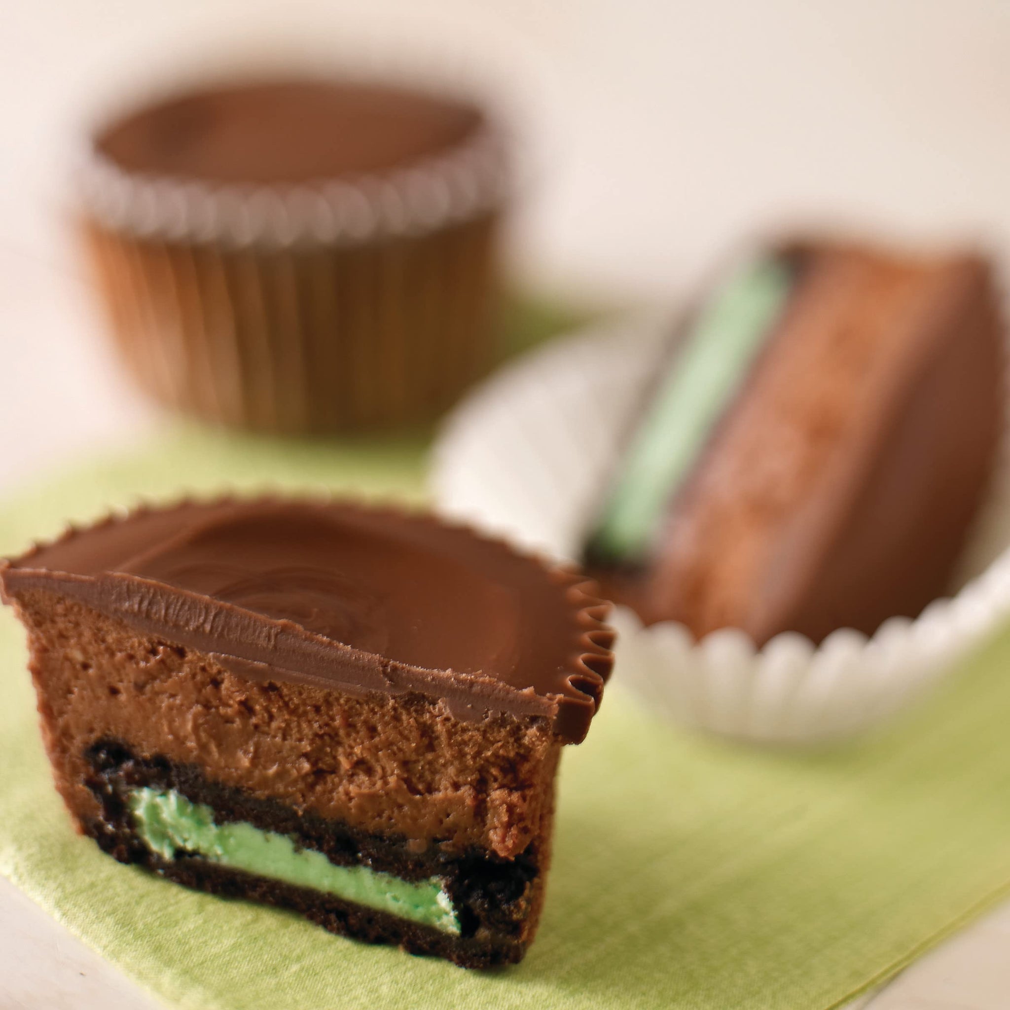 OREO Gluten Free Mint Creme Chocolate Sandwich Cookies, Gluten Free Cookies, 12.47 oz
