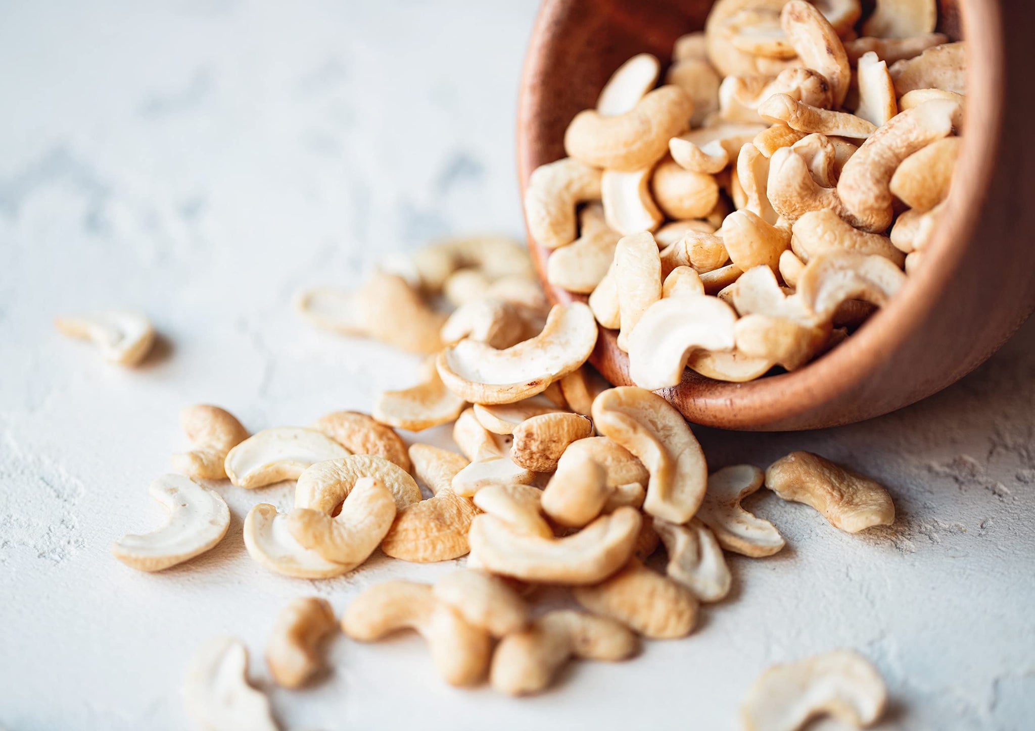Food to Live Organic Cashew Pieces, 4 Pounds - Non-GMO, Kosher, Vegan, Unsalted, Unroasted, Bulk