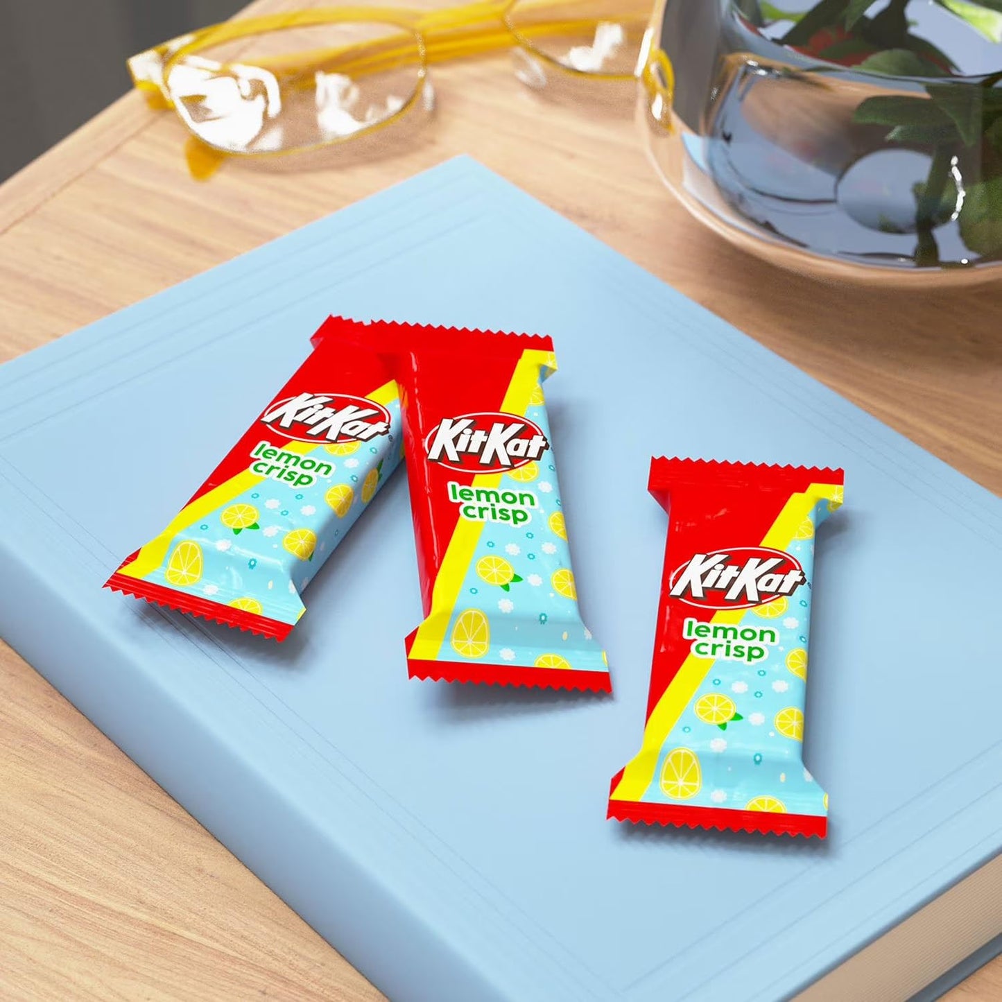 KIT KAT Lemon Crisp Wafer Candy, Snack Size Individually Wrapped Bars, Refreshing Lemon Flavored Creme with Crispy Wafers, Bulk Candy Bag, Approx. 62