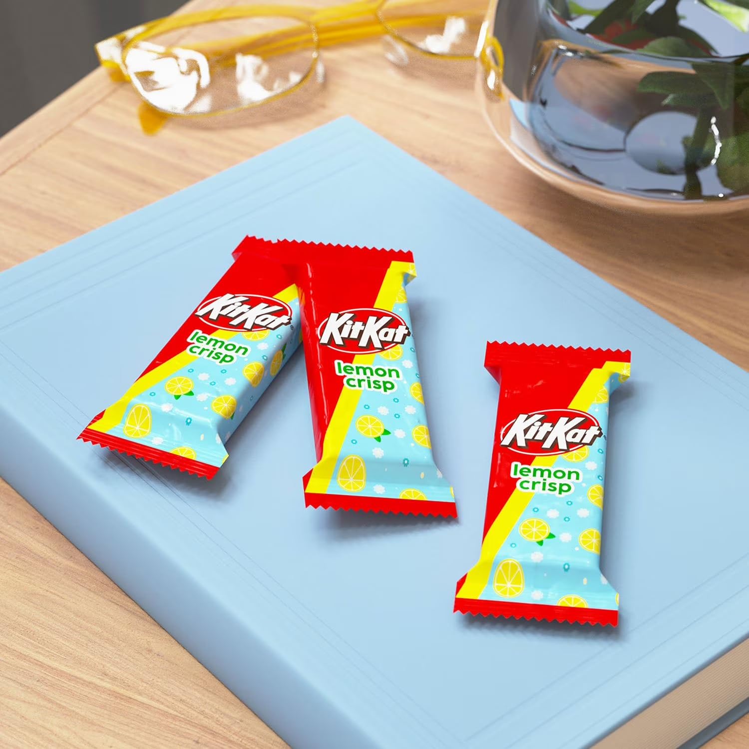 KIT KAT Lemon Crisp Wafer Candy, Snack Size Individually Wrapped Bars, Refreshing Lemon Flavored Creme with Crispy Wafers, Bulk Candy Bag, Approx. 62