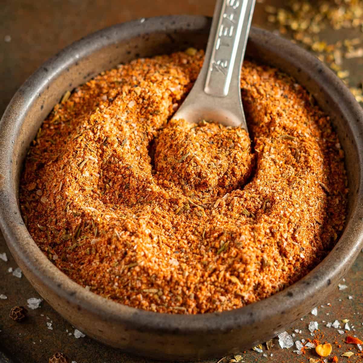 Dobesh Cajun Sausage Seasoning Mix with Cure, Authentic Louisiana Style Spice Blend for Homemade Smoked Sausage and Andouille, Great for Pork, Beef