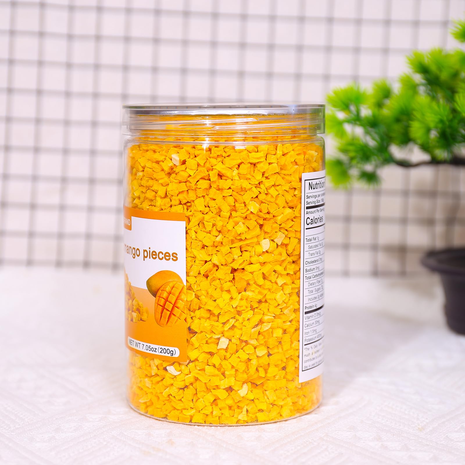 MOCKRAND Freeze Dried Diced Mango No Sugar Added 7.05OZ,Freeze Dried Fruit, Dried Mangoes, Fruit Snacks, Ideal for Infusing Drinks, Baked
