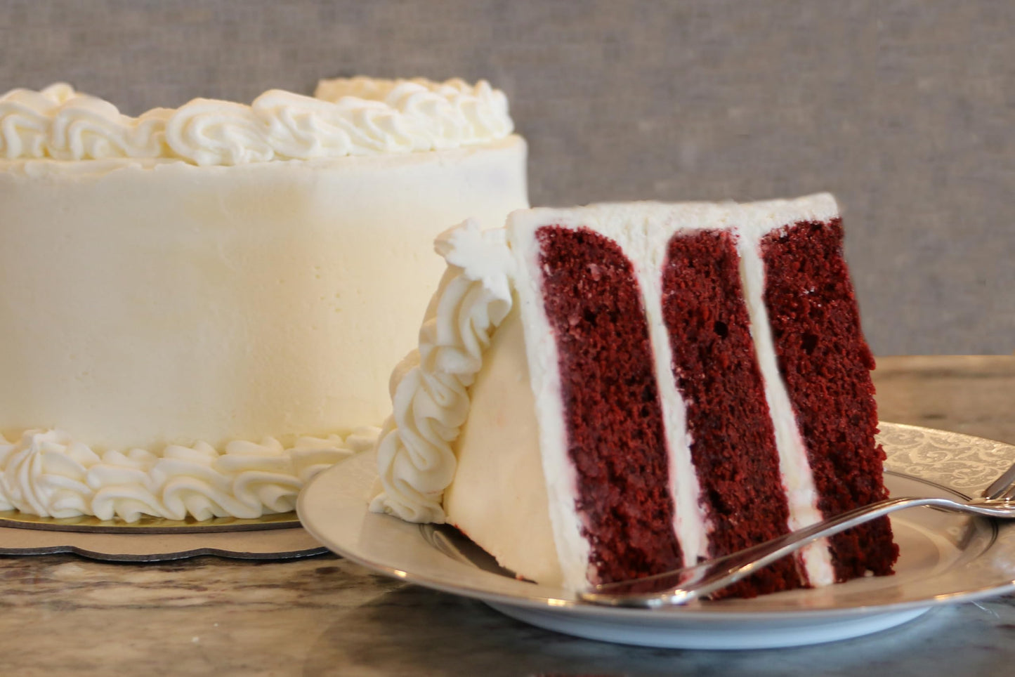 Mom's Place Gluten-Free Red Velvet Cake Mix, Nut-Free, Dairy-Free, Soy-Free, 12 servings,15.2 oz