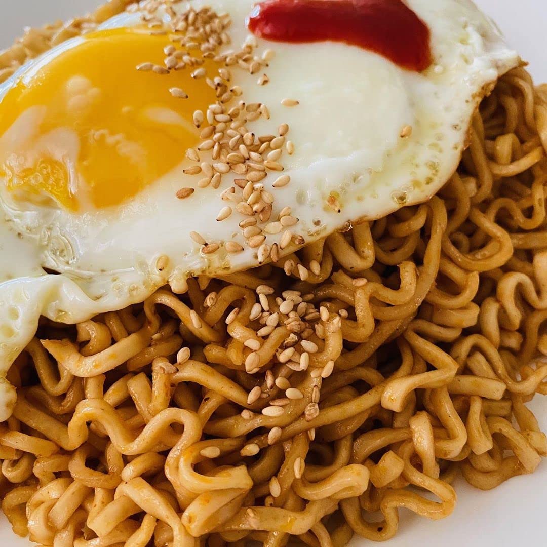 ABC Spicy Beef Street Noodles, 12.3 Oz (Pack of 8), Hot & Spicy Stir-Fry Instant Ramen, 8g Protein, No MSG, No Artificial Flavors or Colors, Halal
