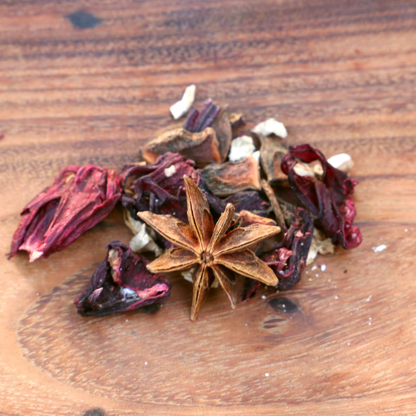Kazi Yetu - Hibiscus Star - 100% Natural Herbal Blend - Caffeine Free - Biodegradable Pyramid Tea Bags - Hot or Cold Brew - Great for Relaxation