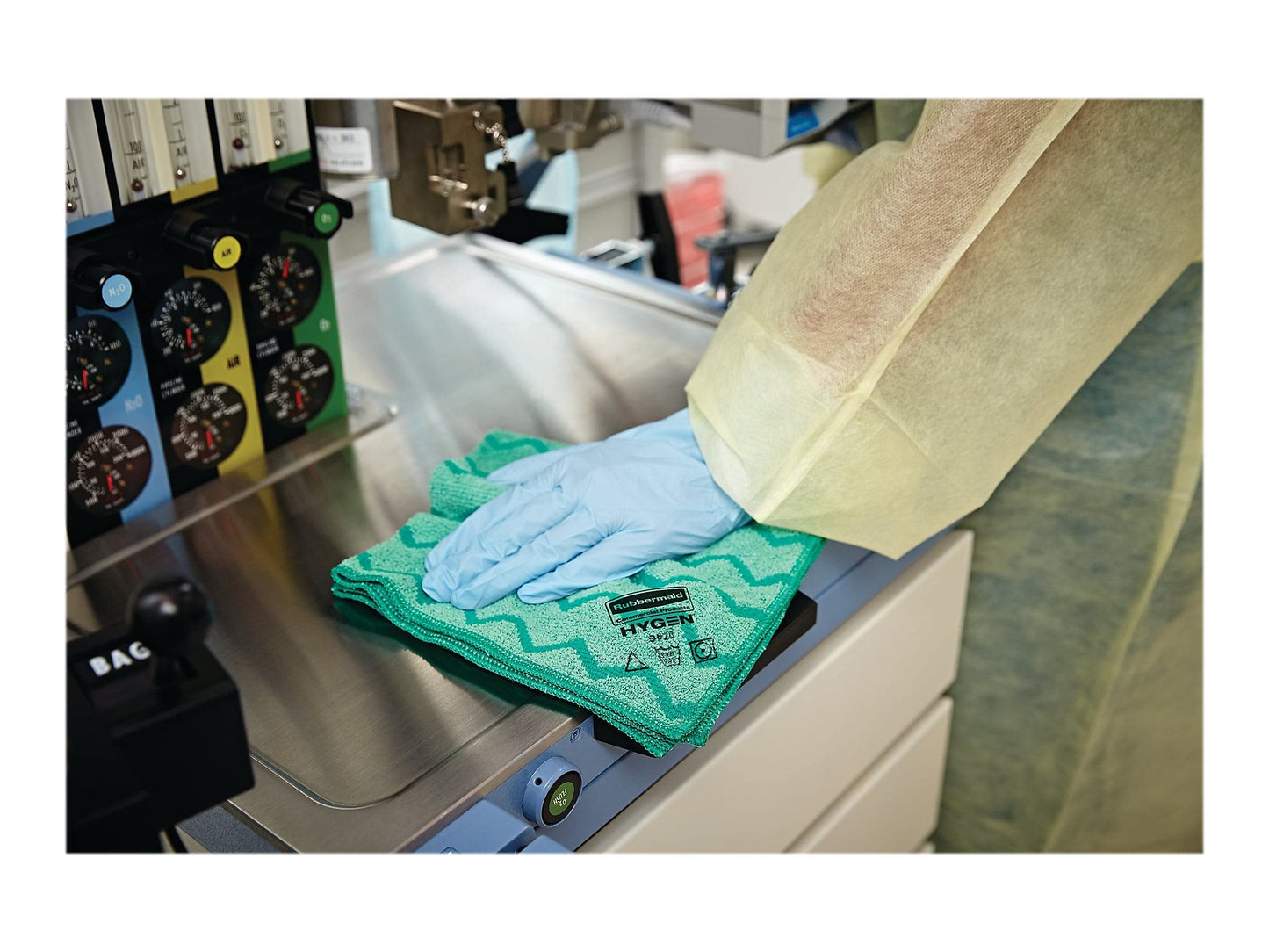 Rubbermaid Commercial Q620 Reusable Cleaning Cloths Microfiber 16 x 16 Green 12/Carton