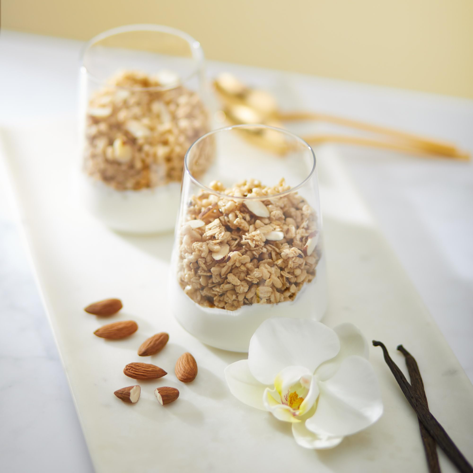Natures Path Vanilla Almond + Flax Granola, 325 GR