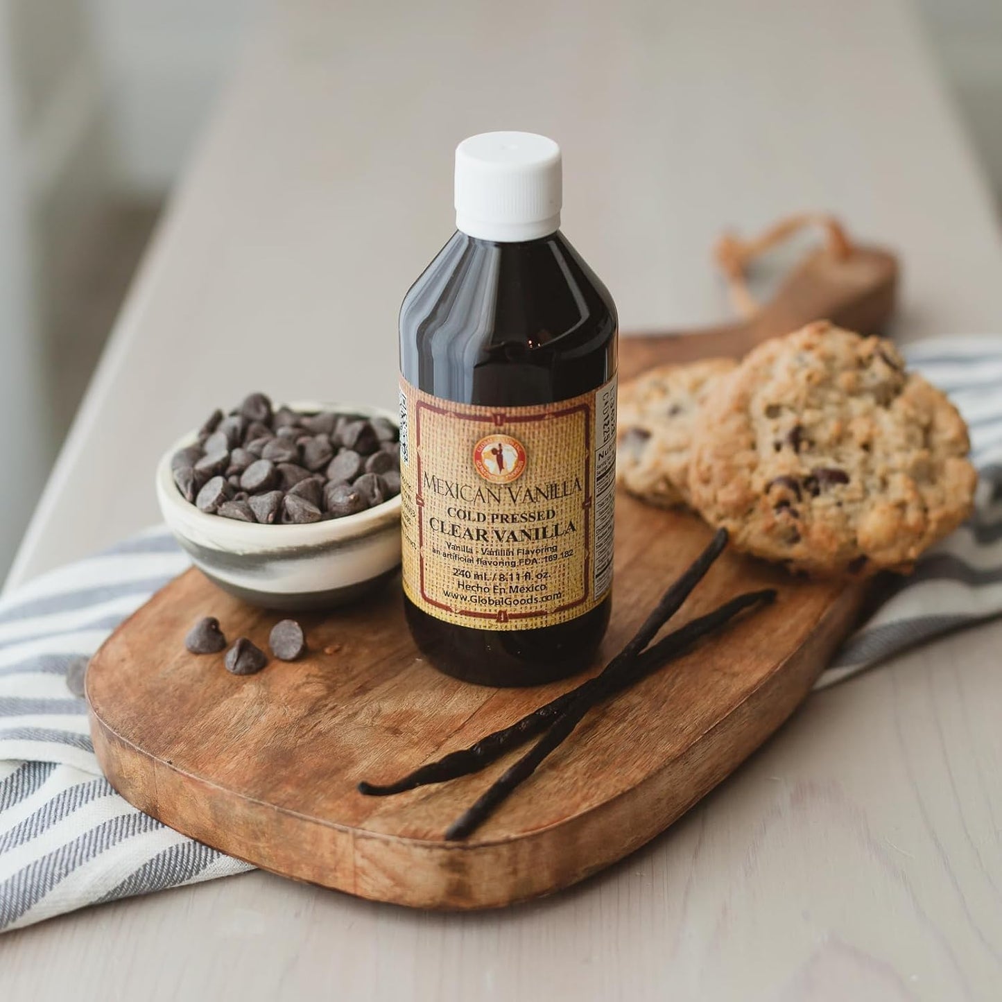Pure Clear Mexican Vanilla Extract (8.12 fl oz) - Gluten-Free, Coumarin-Free Vanilla for Baking, Cakes, Cookies, Coffee & Desserts - Cold Pressed