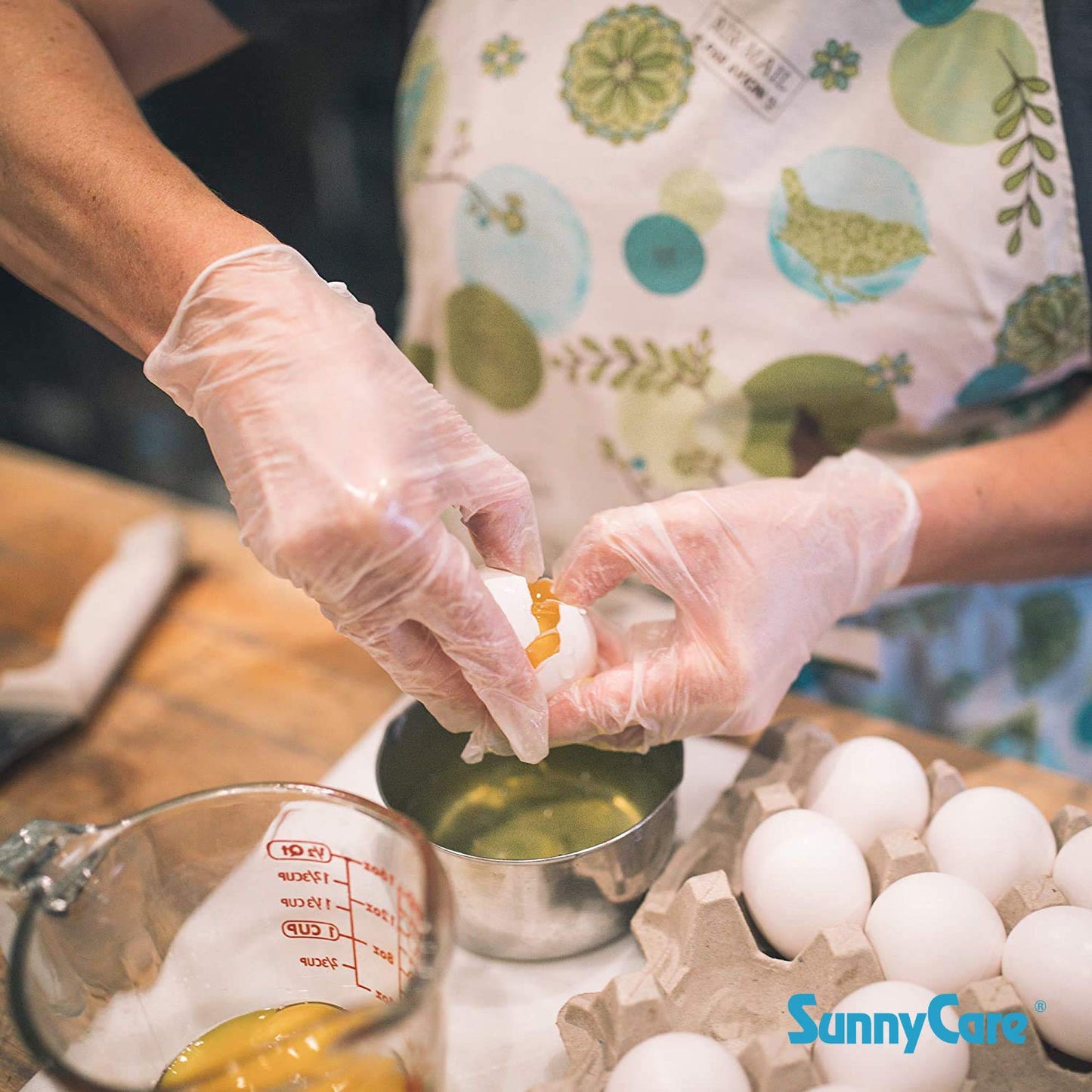 SunnyCare Vinyl Gloves Powder Free Food Service (Latex Nitrile Free) M 4 Box/400pcs