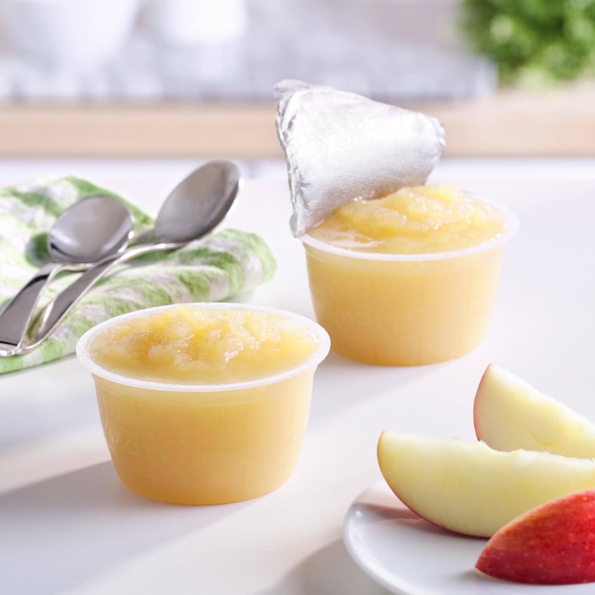 Mott's Applesauce, 4 oz cups, 6 count