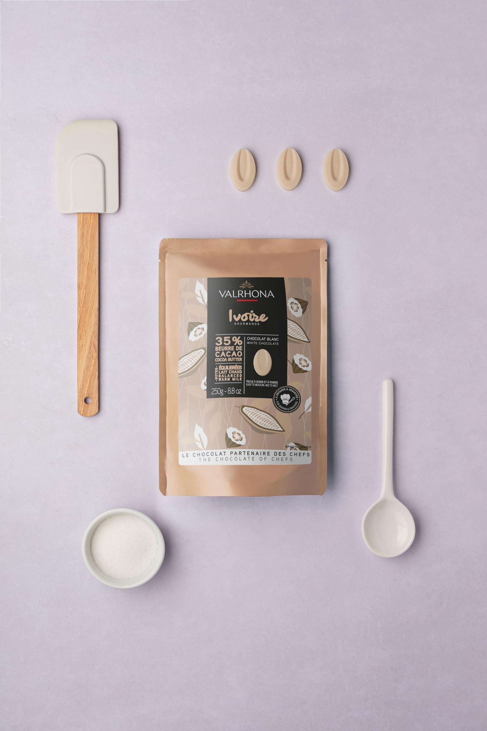 Valrhona Premium French Baking Creamy White Chocolate Discs (Feves) IVOIRE 35% Cacao. Easy Melt and Tempering. Hints of Vanilla & Warm Milk. For Sauces, Mousses, Frostings and Candies 250g (Pack of 1)