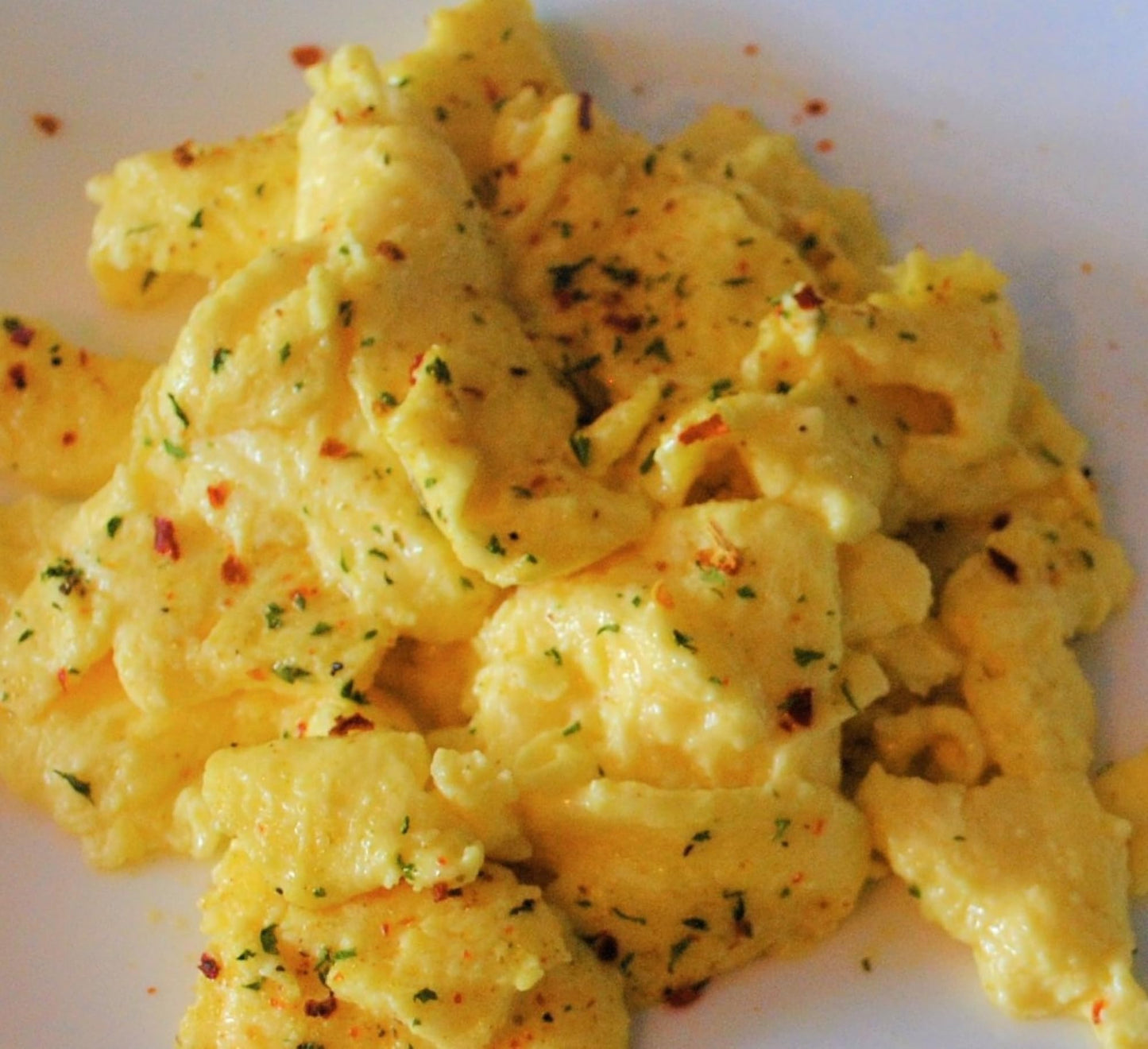 Unique Flavors Egg Topping Egghead HOT Spice Mix for Scrambled Breakfast Eggs or Omelettes 2 oz Easy Shaker