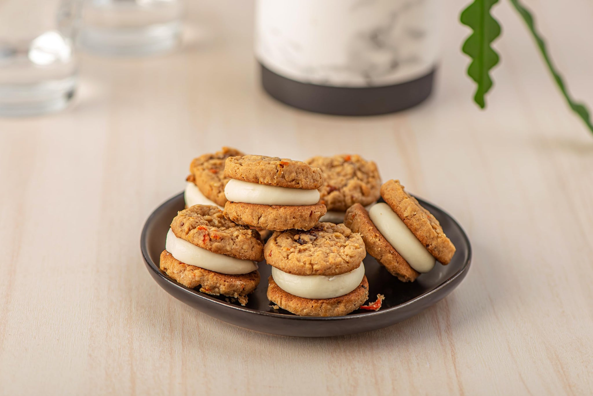 Carrot Cake Sweet Middle Sandwich Cookies, 7.75