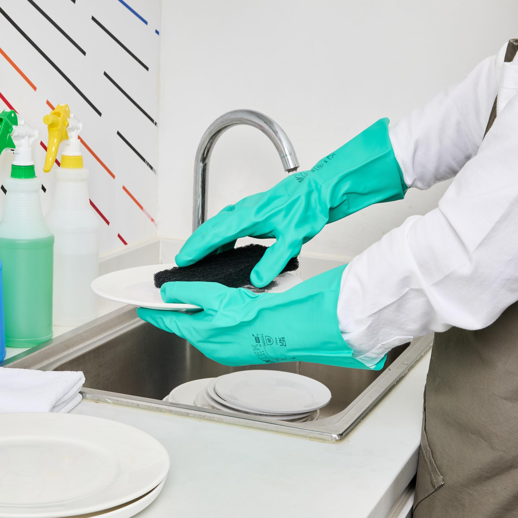 Restaurantware-Clean Tek Professional 15 Mil Extra Large Cleaning Gloves, 1 Pair Of Long Cuff Gloves - Flock Lining, No-Powder, Green Nitrile Chemical