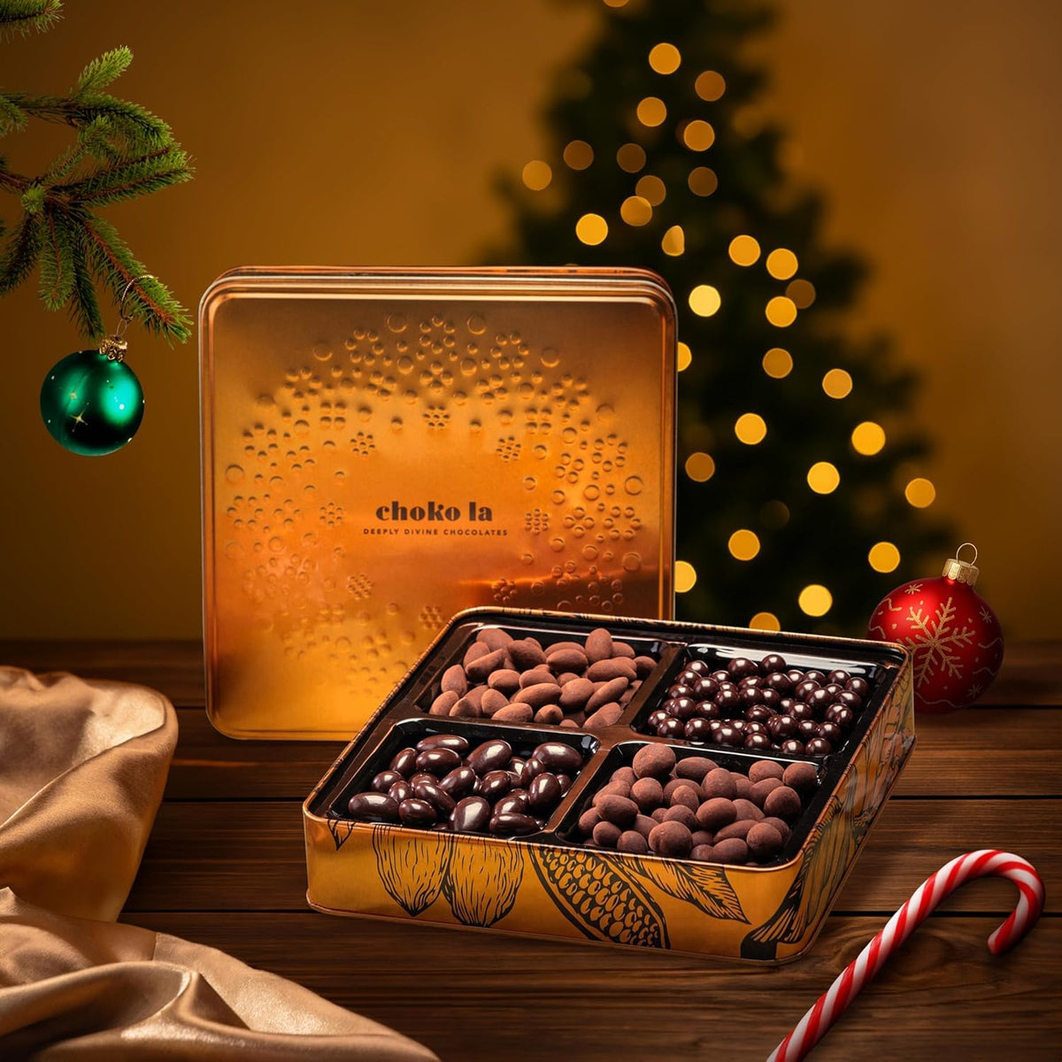 Chokola Cosmos Premium 55% Dark & 45% Milk Chocolate Hamper Pack 400g